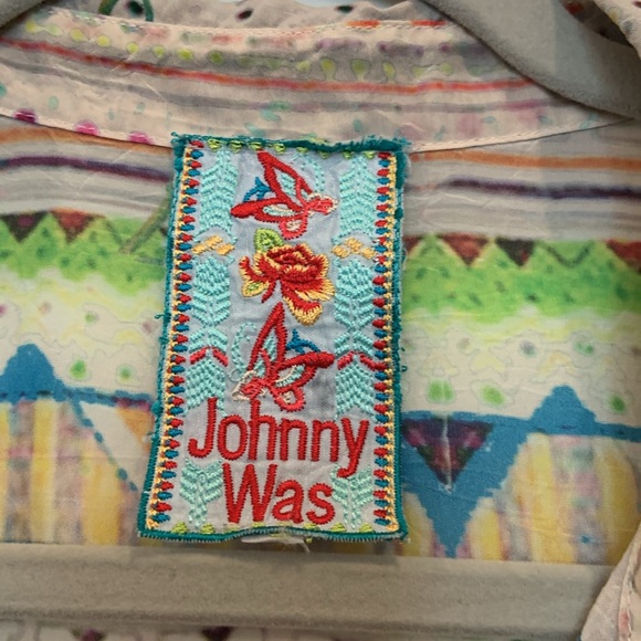 Colorful Women’s Johnny Was Rayon Short Sleeved Shirt Sz m - Picture 2 of 8